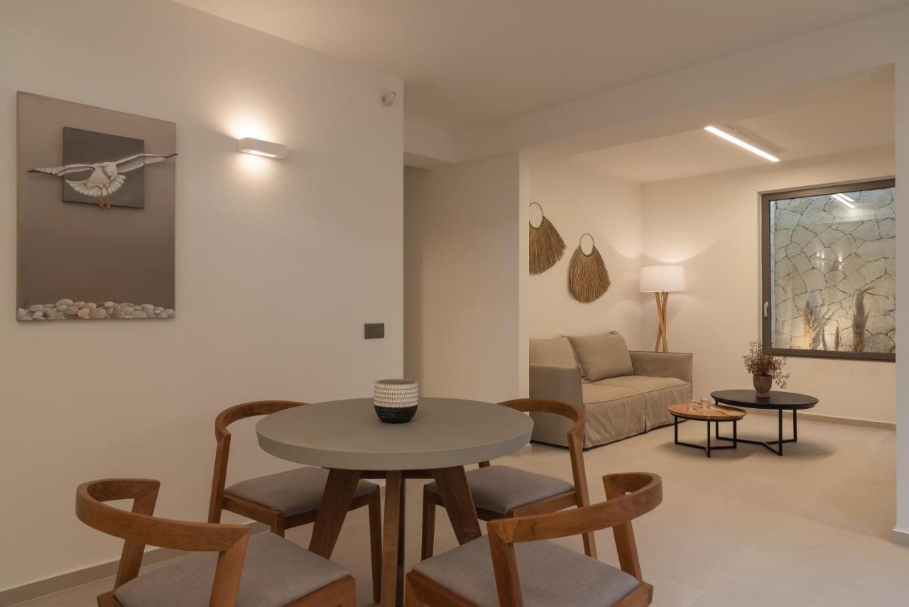 Athina Luxury Villa, With Pool & Walk To The Beach, By Thinkvilla La Canea Esterno foto