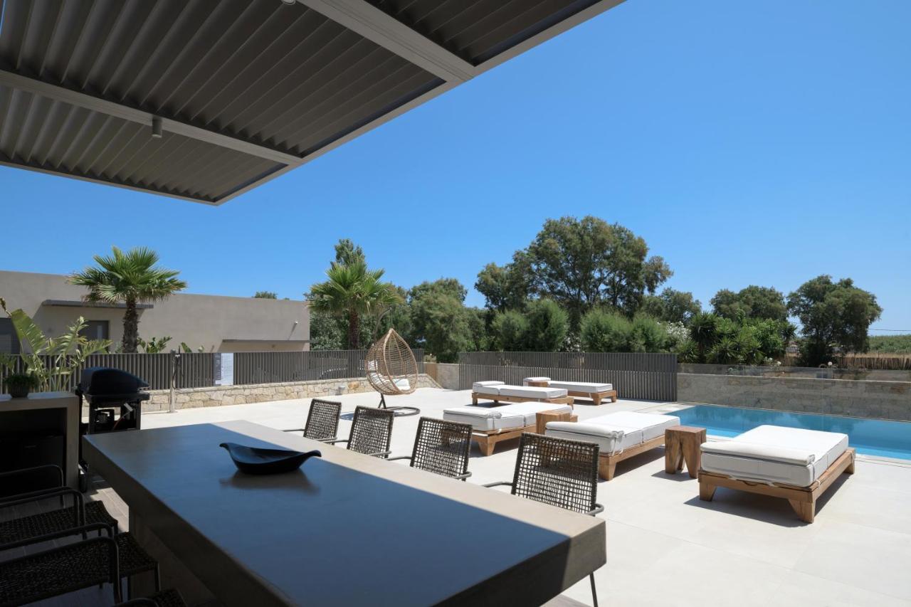 Athina Luxury Villa, With Pool & Walk To The Beach, By Thinkvilla La Canea Esterno foto